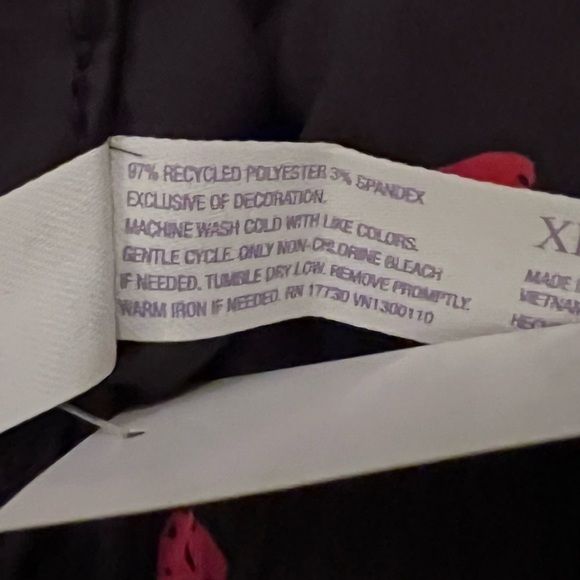 Satin pajama set black pink & red hearts long sleeve top with shorts XL NWT - Picture 5 of 5